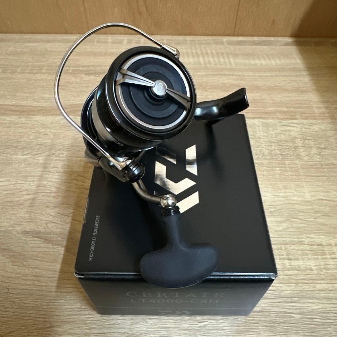【美品】DAIWA / ダイワ　24セルテート LT4000-CXH