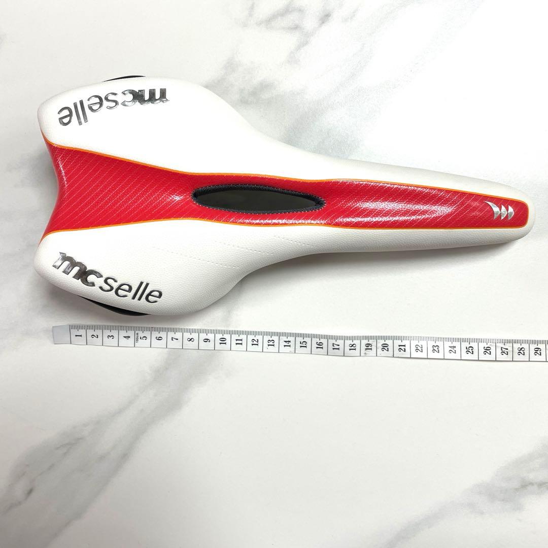 【新品】自転車サドル　MCselle マクセラ　サドル箱入り