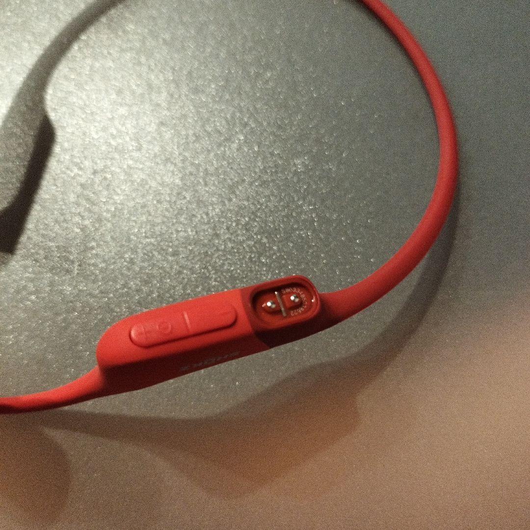 SHOKZ OPENRUN 骨伝導イヤホン レッド　使用時間30分　使用1回美品