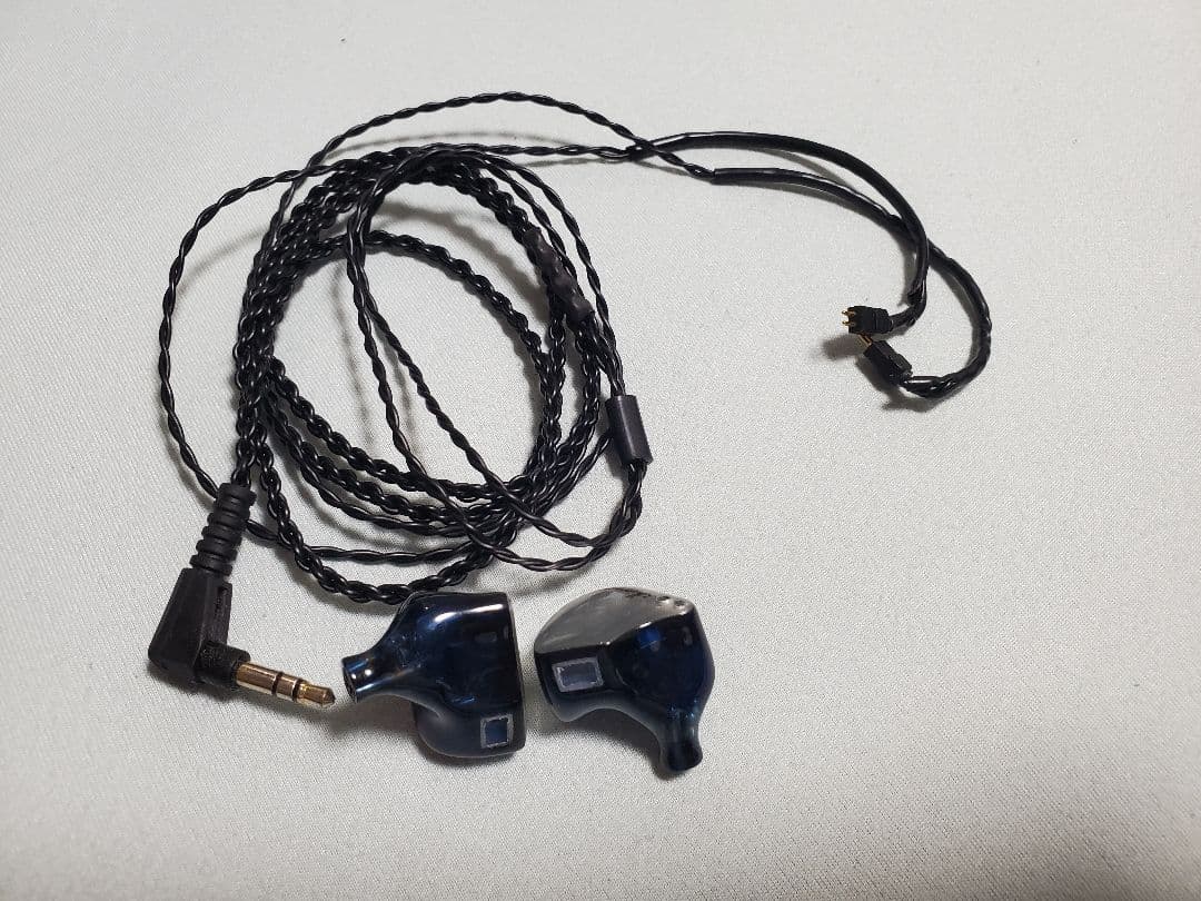 イヤホン Unique Melody Maverick+