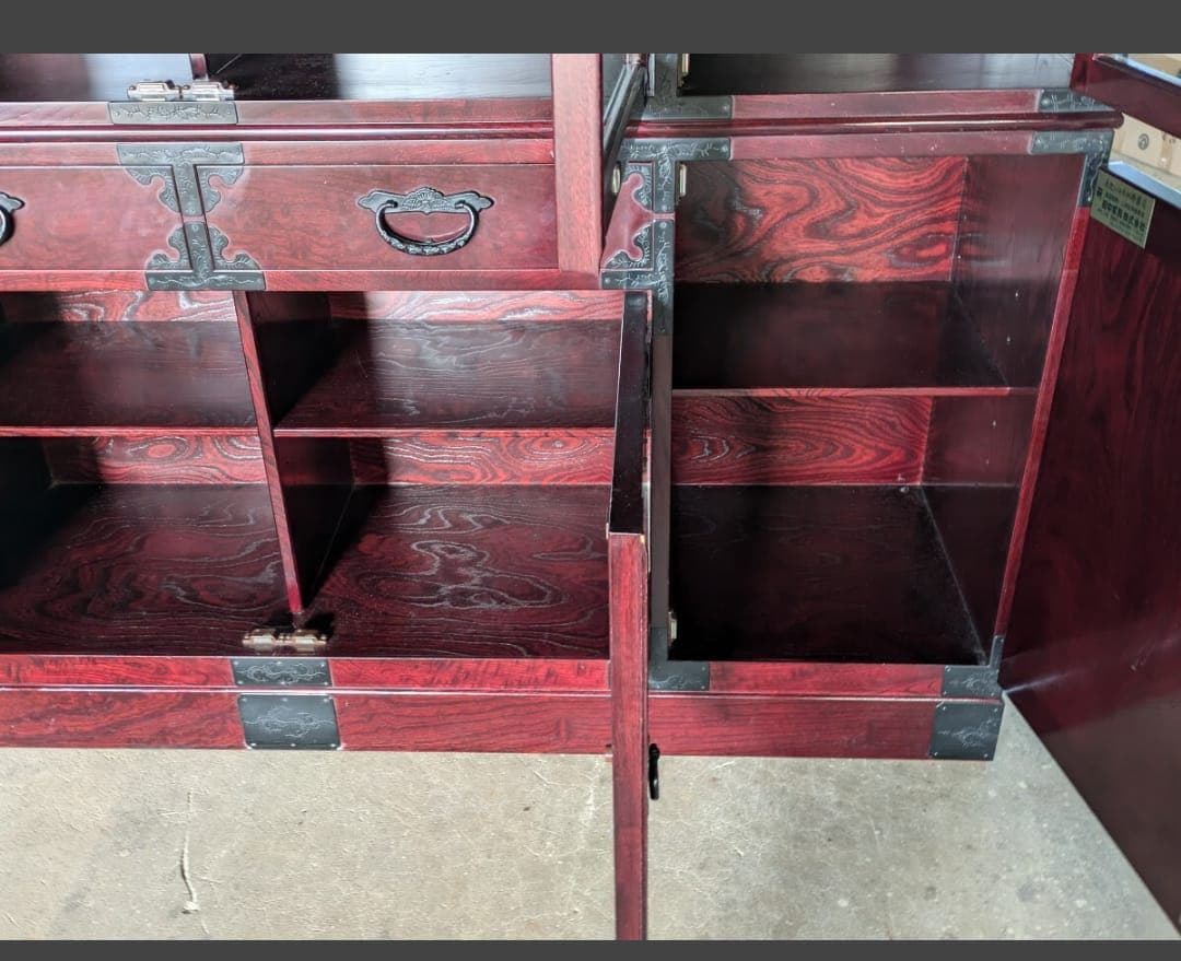 二本松工藝館　田中家具 重厚感ある佇まいが魅力的な水屋箪笥 キャビネット 食器棚