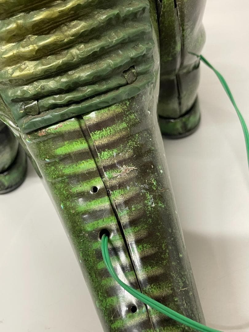 ◆恐怖の地底怪獣バラゴン ブリキ 緑色 ラジコン　09345