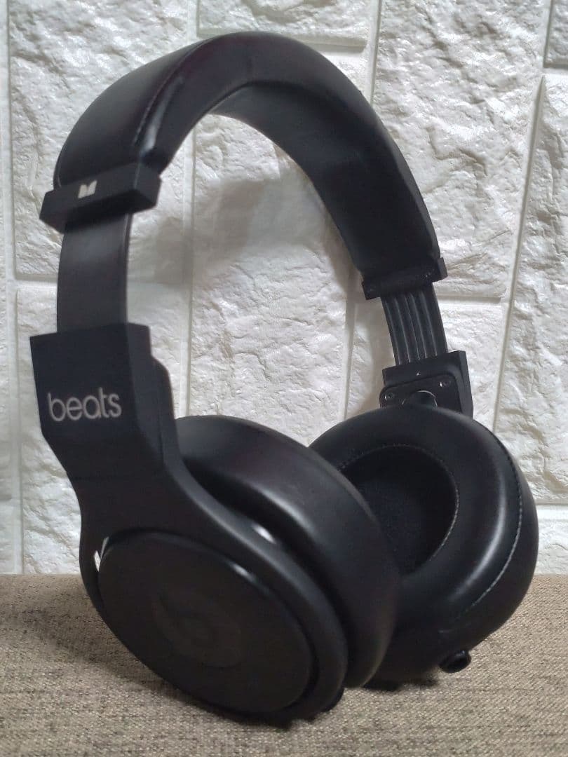 beats by dr.dre Pro オーバーイヤーヘッドフォン　限定品