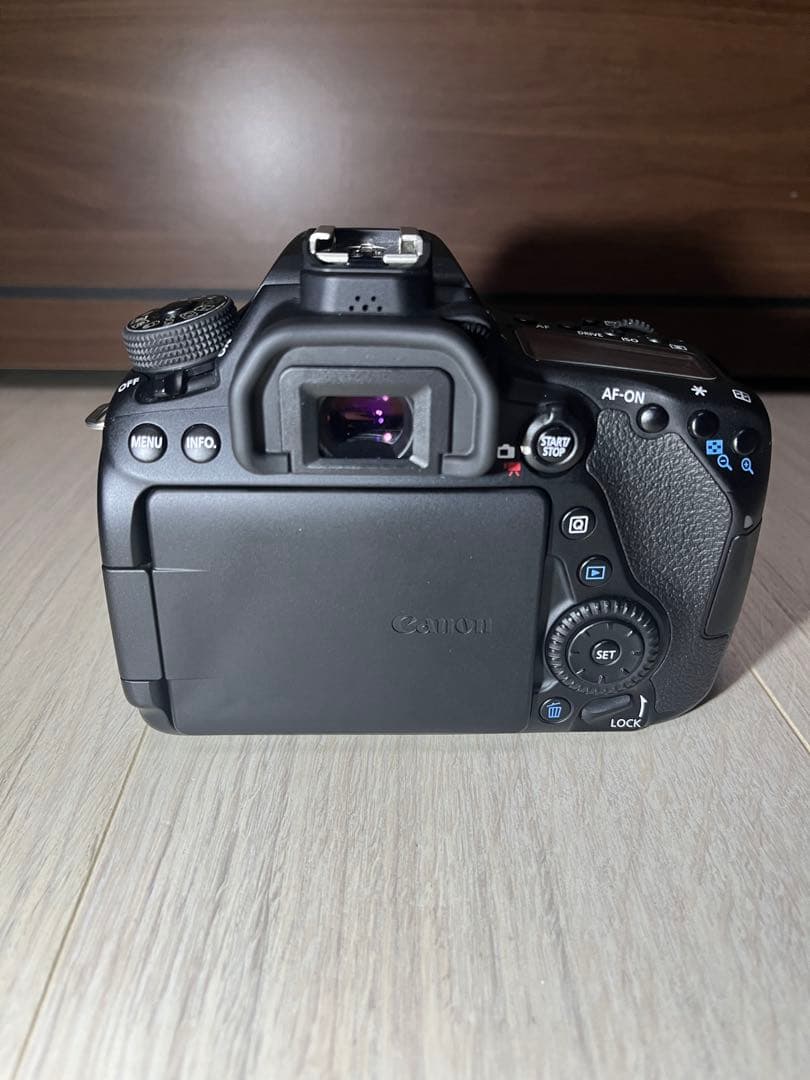 Canon EOS 80D + 2レンズセット+おまけ付き