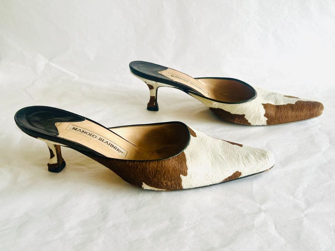 MANOLO BLAHNIK　アニマルハラコミュール　ポインテッドトゥ　37