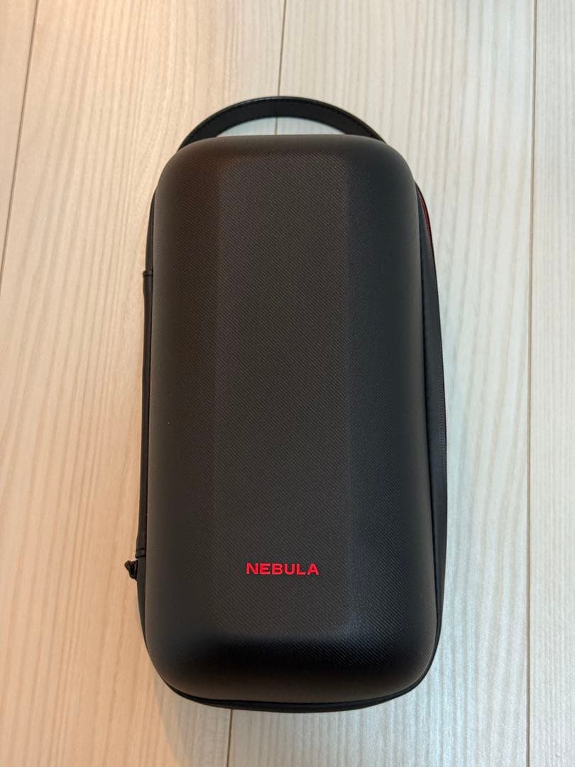 Nebula Capsule 3 Laser プロジェクター