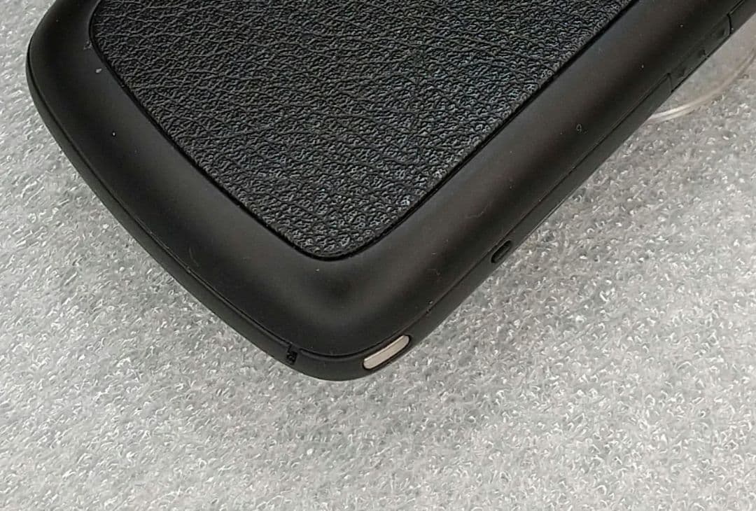 docomo　Blackberry Bold 9700 QWERTY 携帯電話