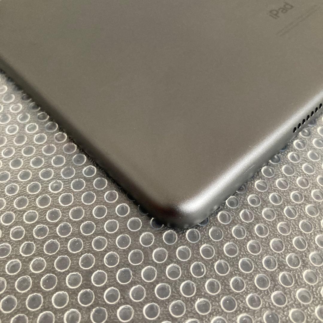 3288【早い者勝ち】iPad7 第7世代 32GB WIFIモデル☆