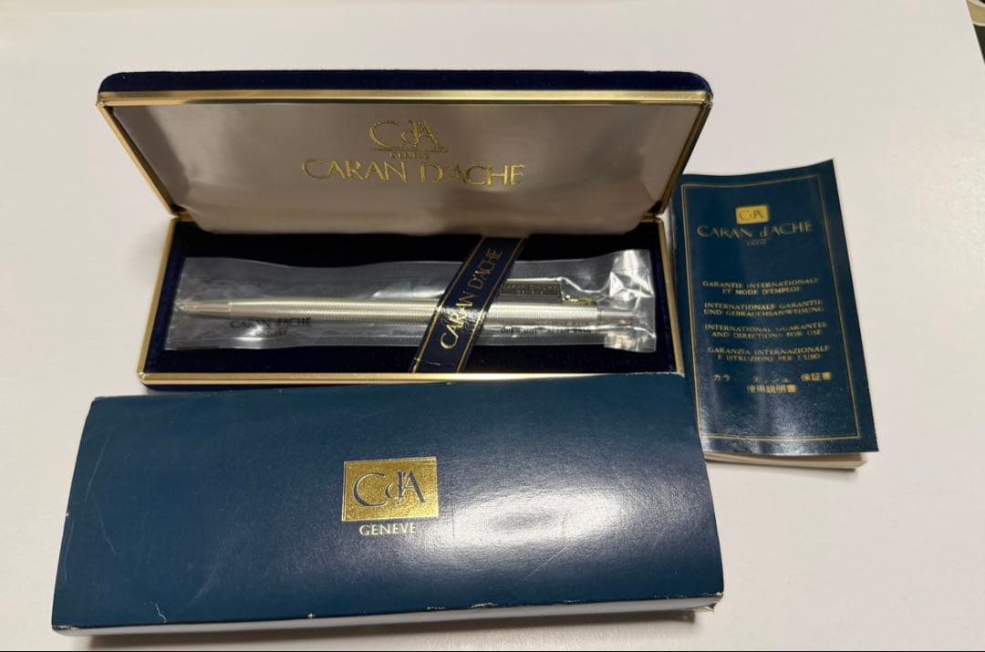 未開封　カランダッシュ　ボールペン　CARAN dACHE