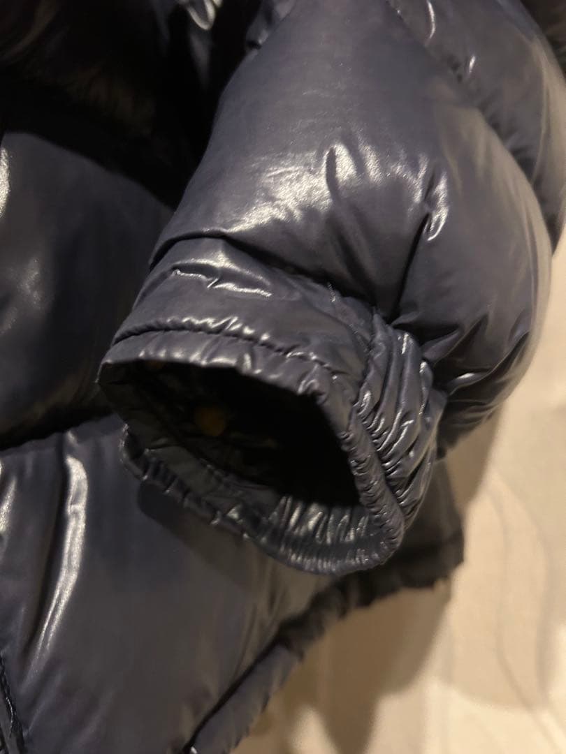 モンクレール フード付きダウンジャケット ネイビー