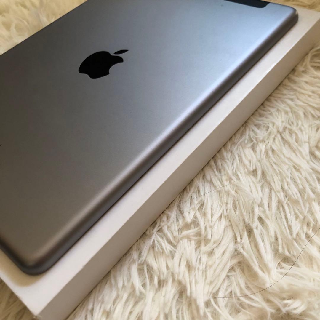 【先着順】iPad 第6世代 32GB SIMフリー【すぐ発送】