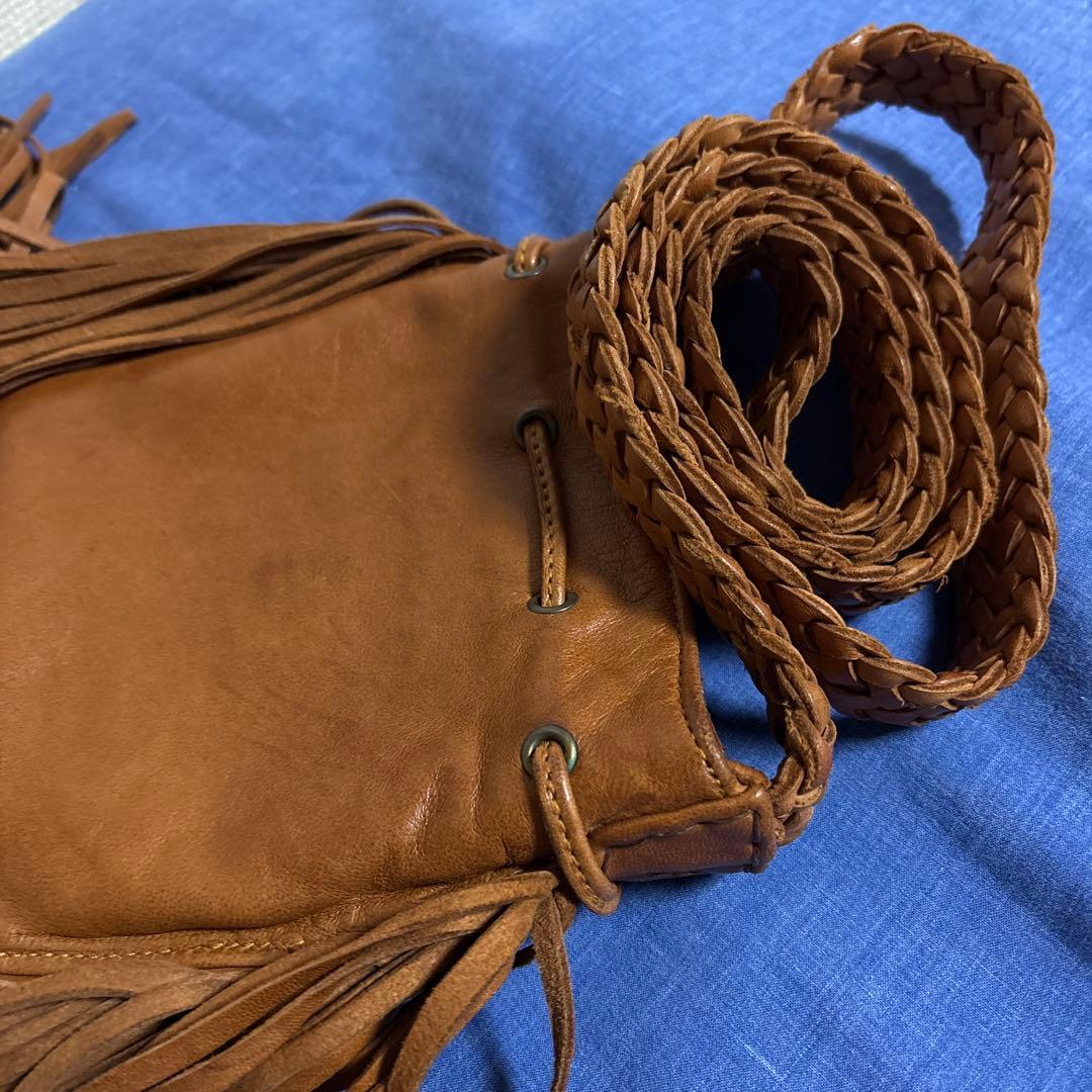 エンシャーラen.shalla 羊革レザーサコッシュ　ボヘミアン　ハンドメイド