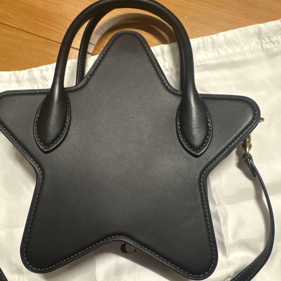 【完売品】COACH 黒 星型 ショルダーバッグ
