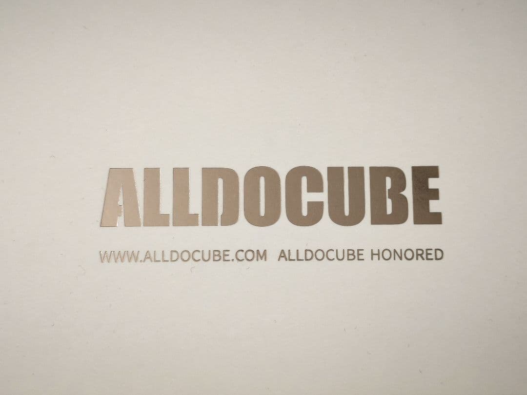 ALLDOCUBE iPlay60 mini Pro 8.4インチタブレット