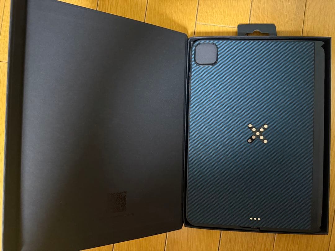 PITAKA MagEZ Folio 2 ＆ Pita Flow charger