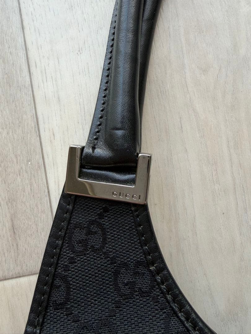 GUCCI グッチ　ショルダーバッグ　ジャッキー　ブラック　GG柄
