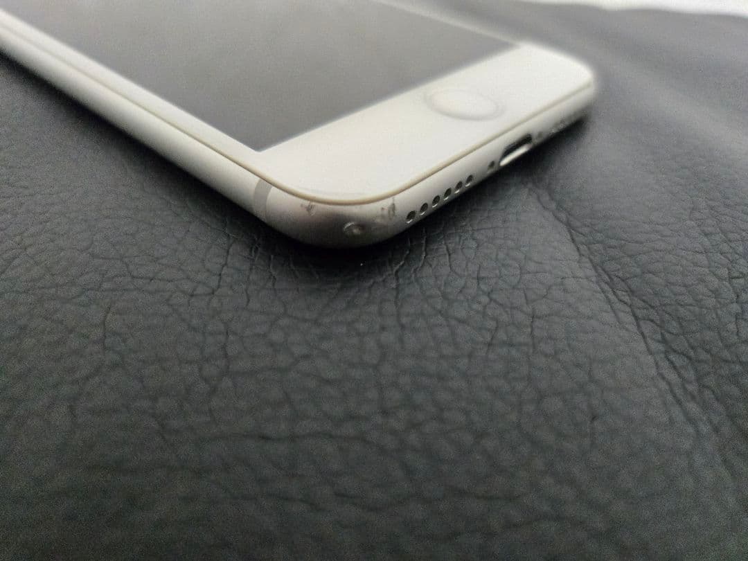 iPhone 8 64GB シルバー 本体のみ