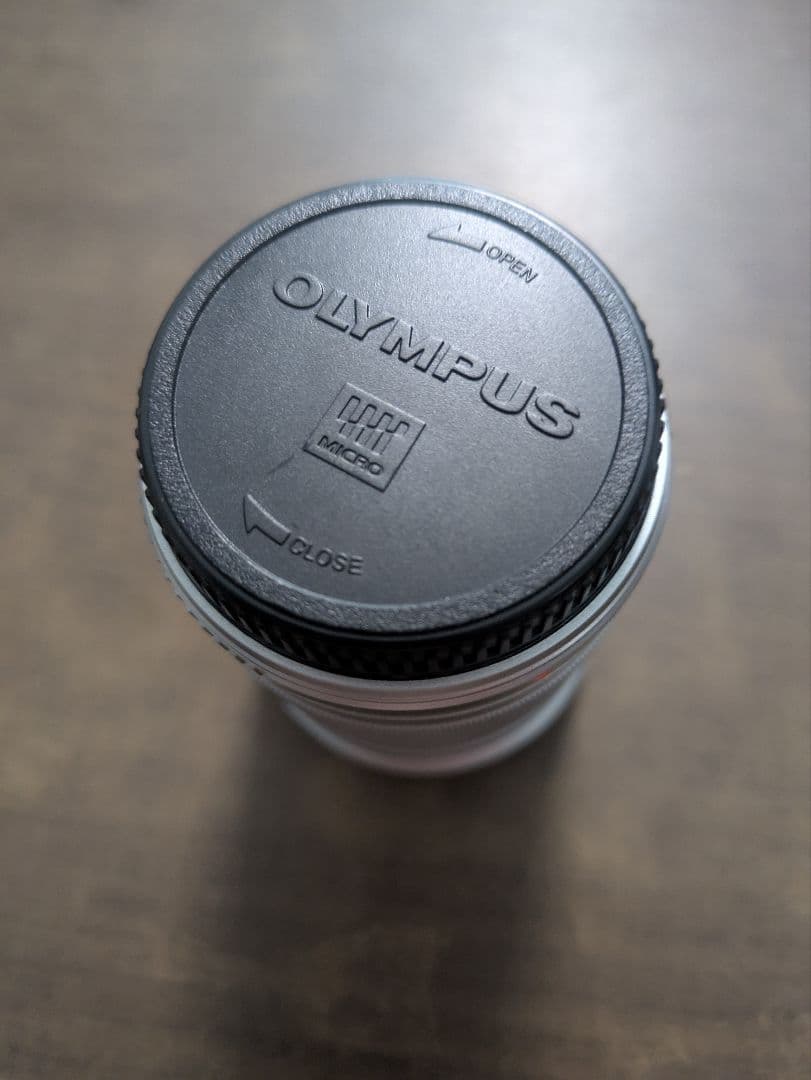 【未使用美品OLYMPUS レンズ 40-150mm Rおそらくフラッシュ？付き