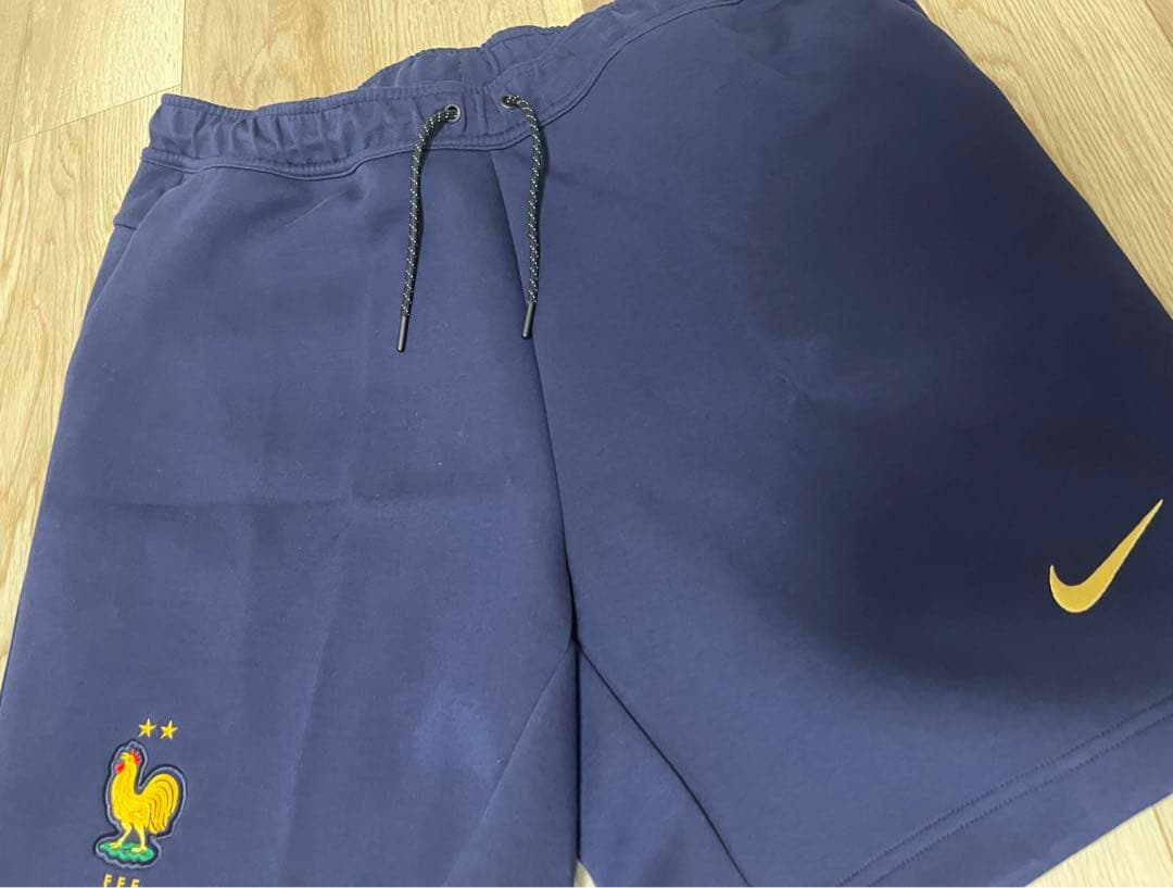 NIKE テックフリース フランス代表 ハーフパンツ ショーツ　XLサイズ 新品