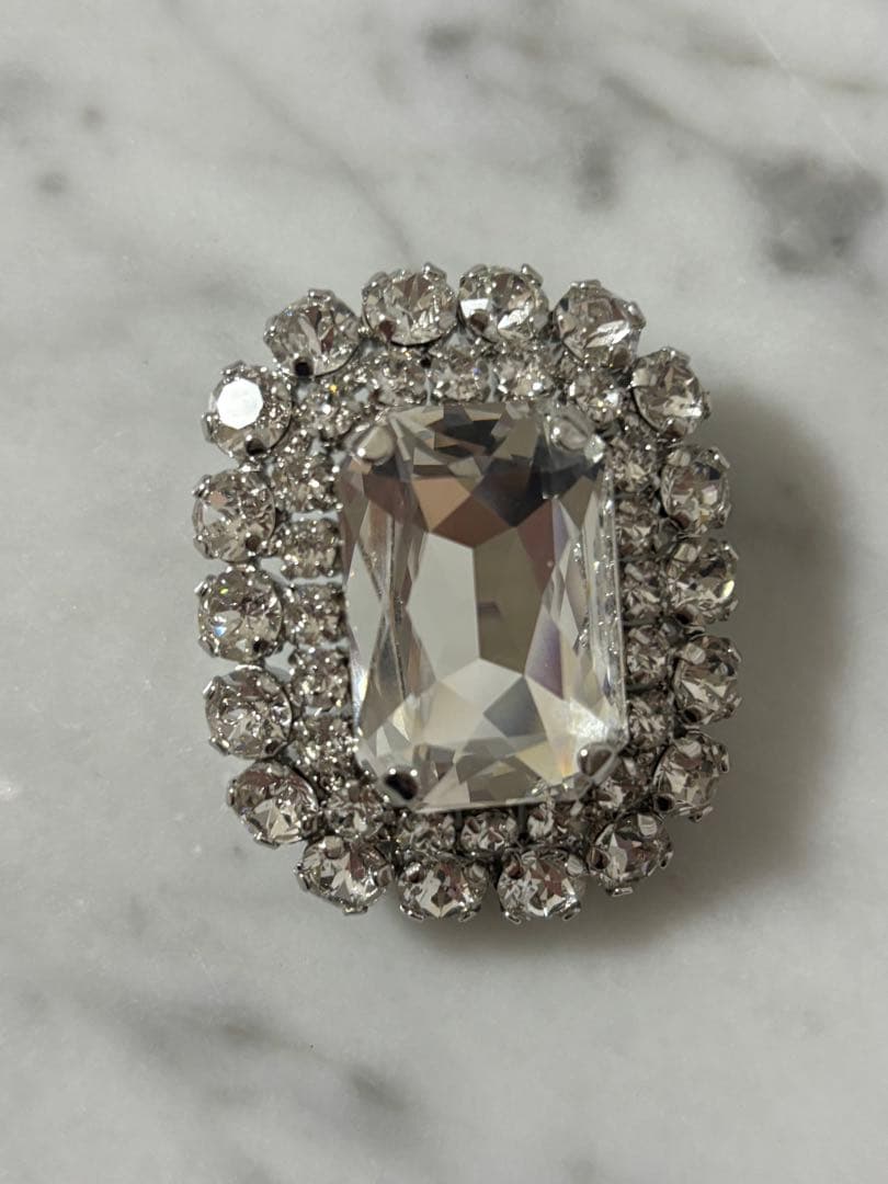 René クリスタルブローチ