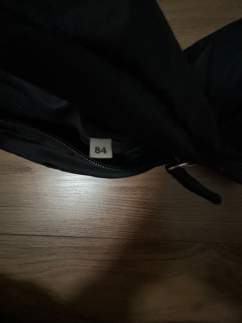 新品同様PRADA ブラック ボディバッグ、ウエストポーチ、ファニーパック