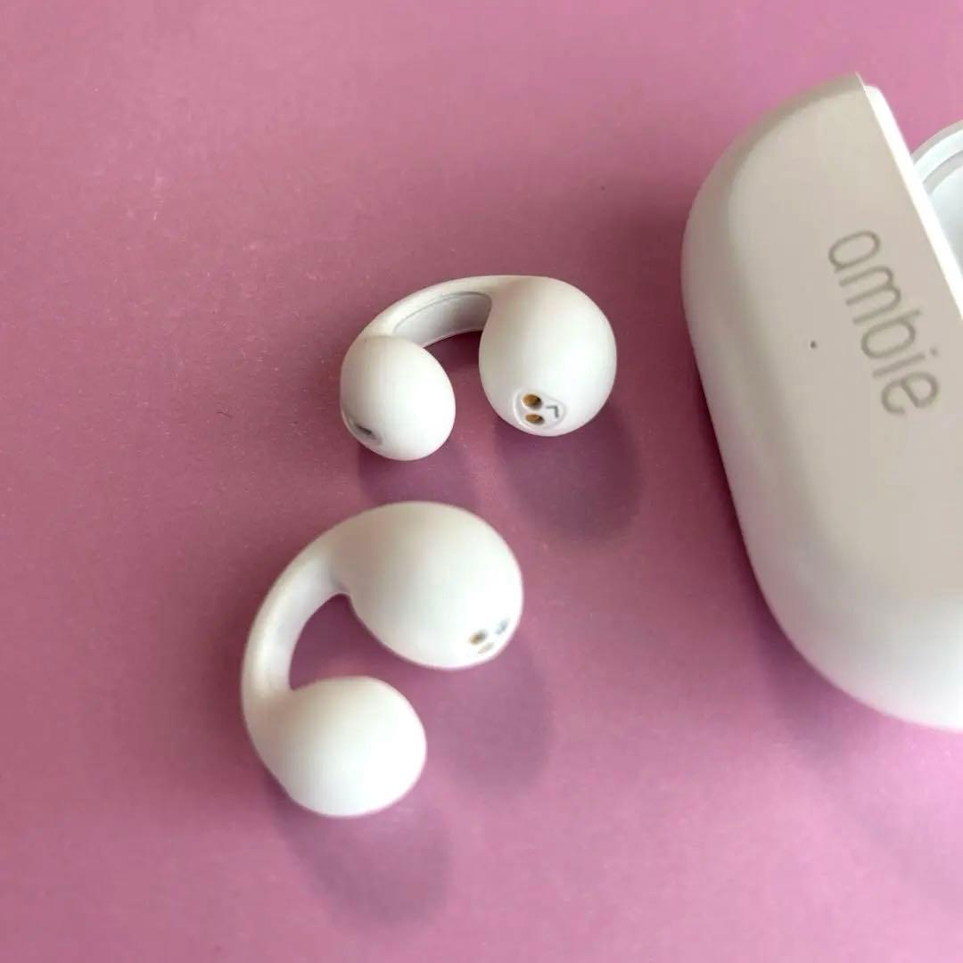 ambie ワイヤレスイヤホン ホワイト　超美品です