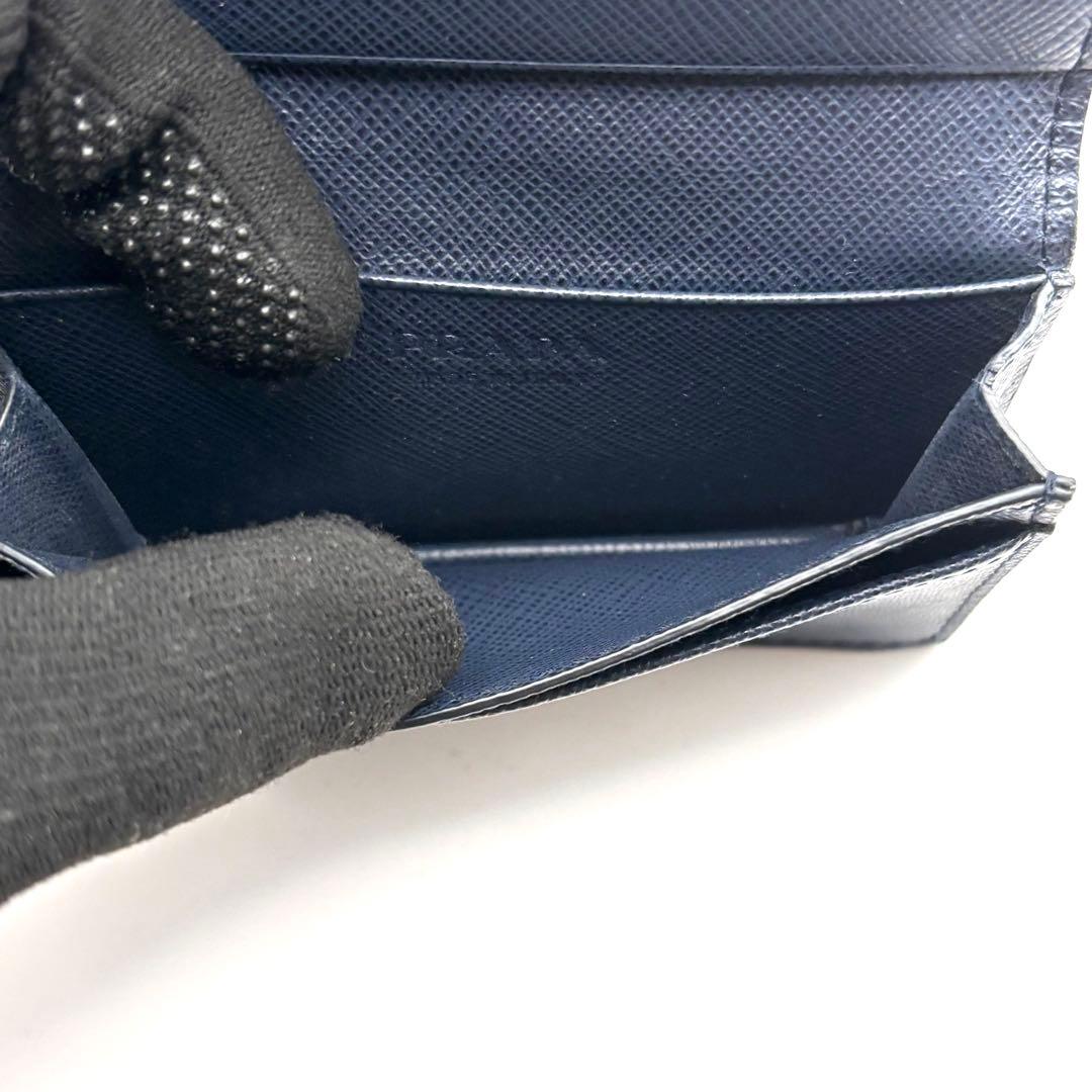 プラダ カードケース 名刺入れ シルバーロゴ サフィアーノ レザー ネイビー