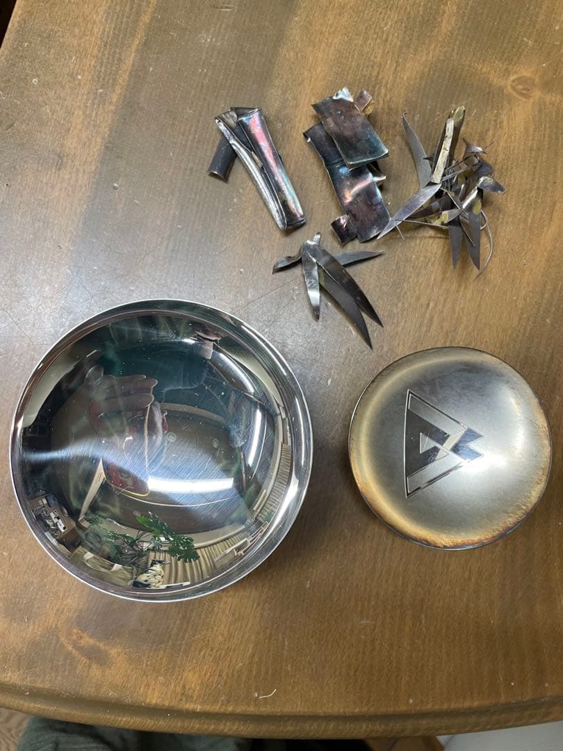 純銀製の杯と純銀細工の銀部分