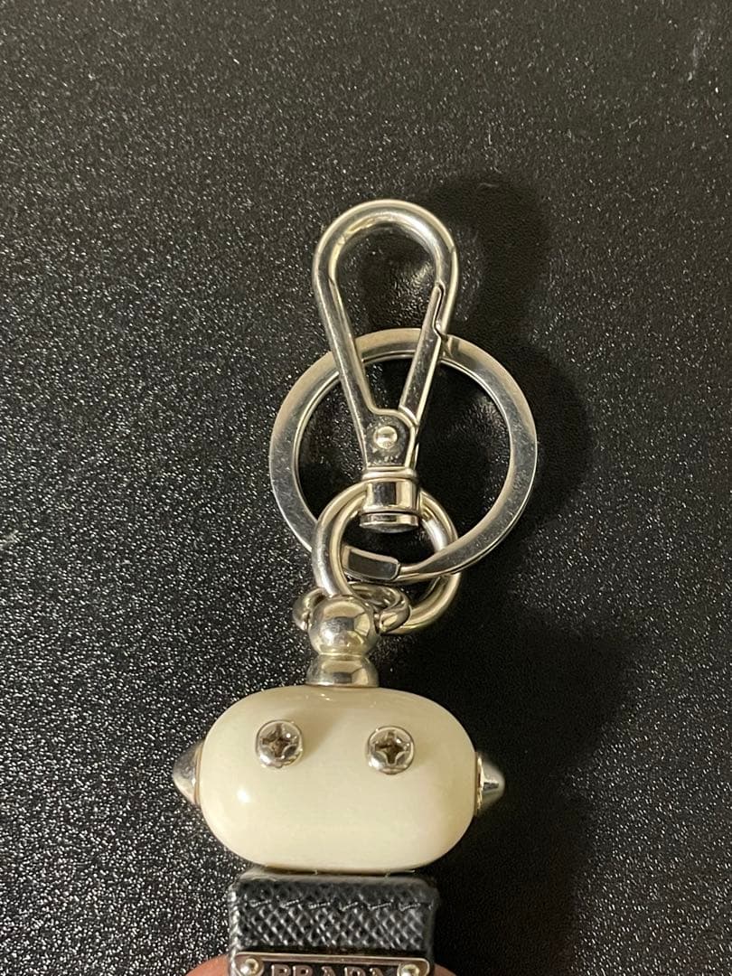 プラダ キーホルダー チャーム キーリング ロボット エドワード サフィアーノ