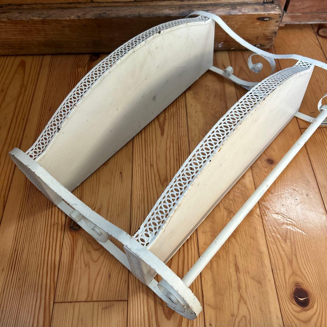 アンティーク　アイアンシェルフ