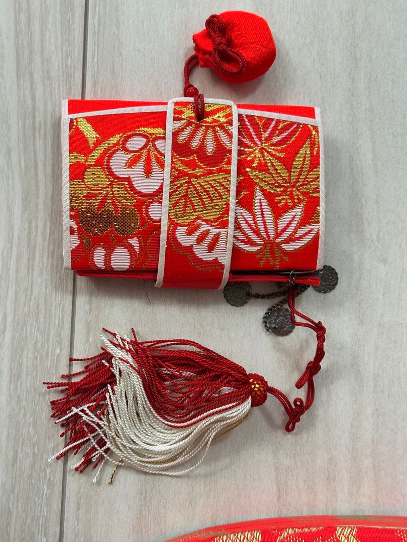 七五三　子ども　着物　小物一式　髪飾り　巾着　扇子　草履　赤