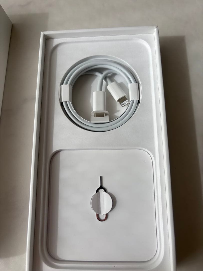 Apple iPhone 14Plus 256GBブラック　本体 ケース付き