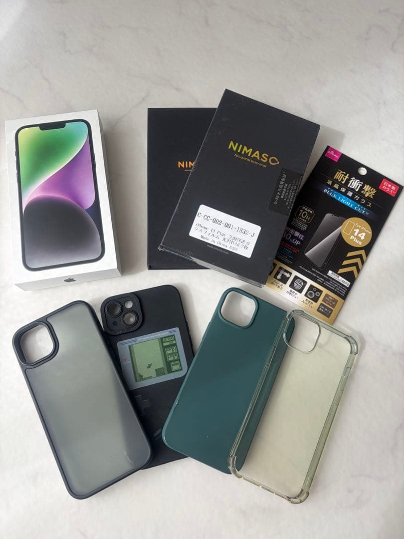 Apple iPhone 14Plus 256GBブラック　本体 ケース付き