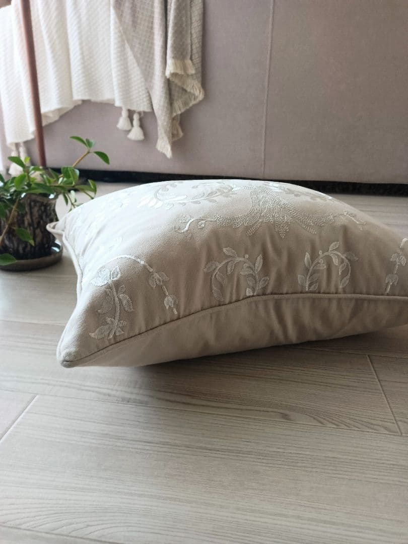 ローラアシュレイ　ジョゼッテ ドーヴグレイ 中材フェザークッション付