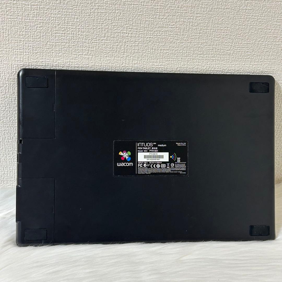 液タブ・ペンタブ wacom Intuos Pro medium PTH-651/K0