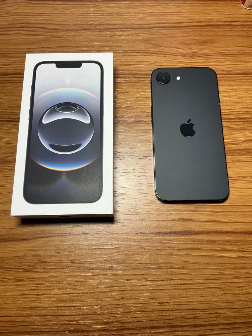 スマートフォン本体 Apple iPhone16e