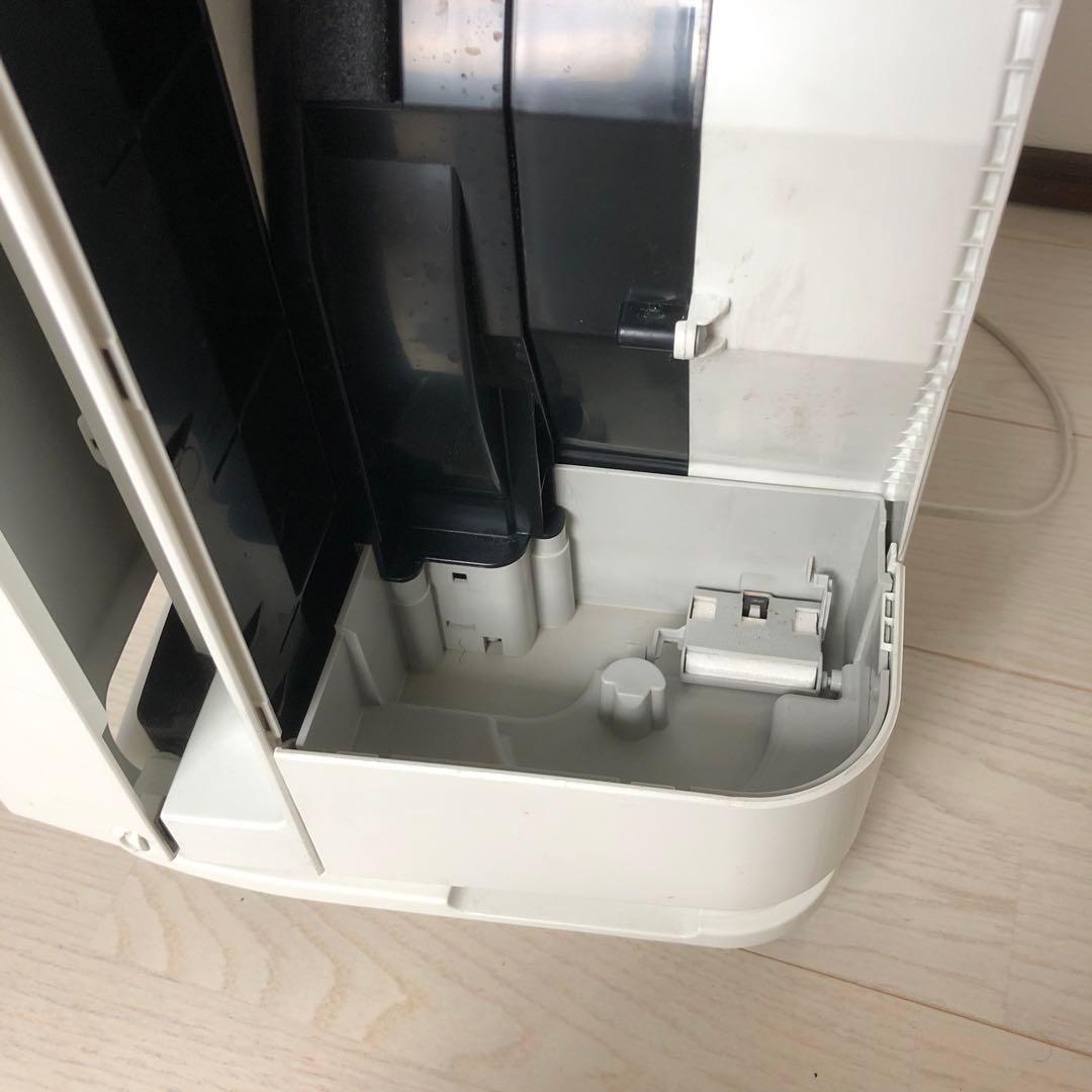 ダイキンMCK70WBK-W 空気清浄機 ホワイト　キャスター付き