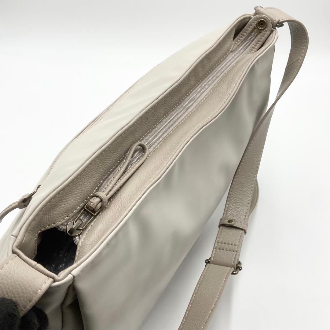 マザーハウス　ブラインドサッカー　2ウェイ　ショルダーバッグ　グレージュ