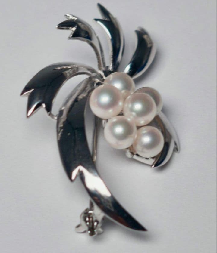 【美品 最高級!!】ミキモト ブローチ パール フォーマル 6珠 皇室御用達