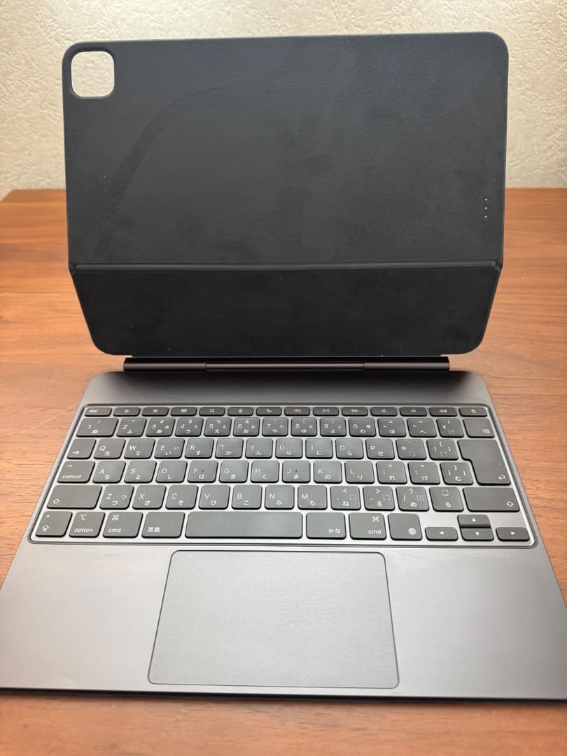 iPad Pro (M4) 13'　512GB ＋Magic Keyboard