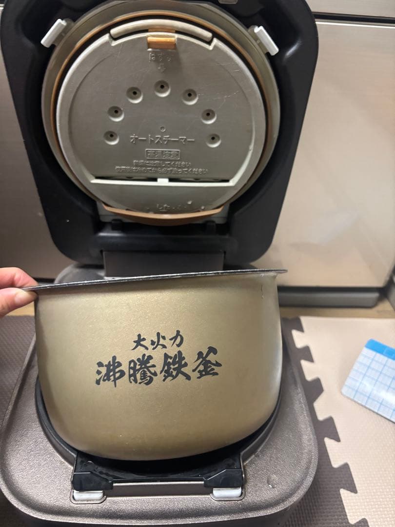 HITACHI IHジャー炊飯器 RZ-W100EM K 漆黒-2022年製