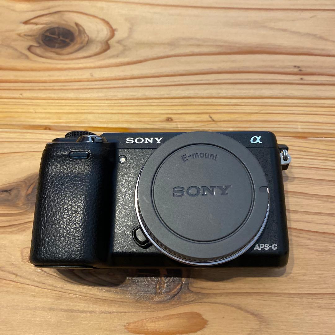 SONY α NEX-6 ミラーレスボディのみ　バッテリー3個