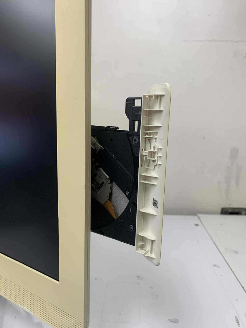 #816 HP All-in-One 22-b050jp 一体型i5 8GB