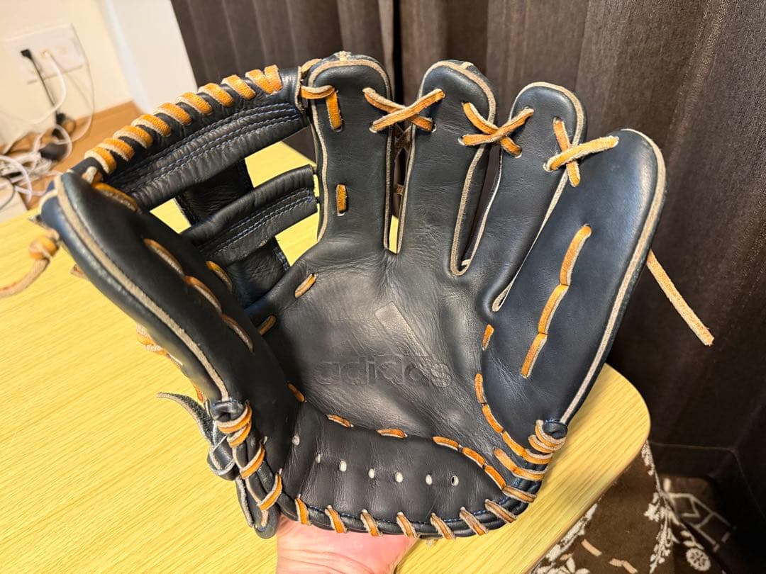 adidas 軟式用グラブ