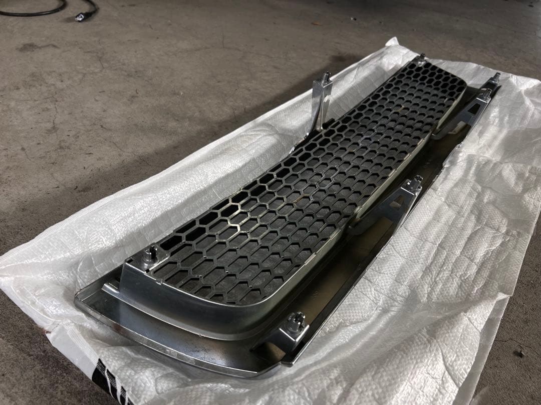 ハイラックスサーフ185 フロントグリル