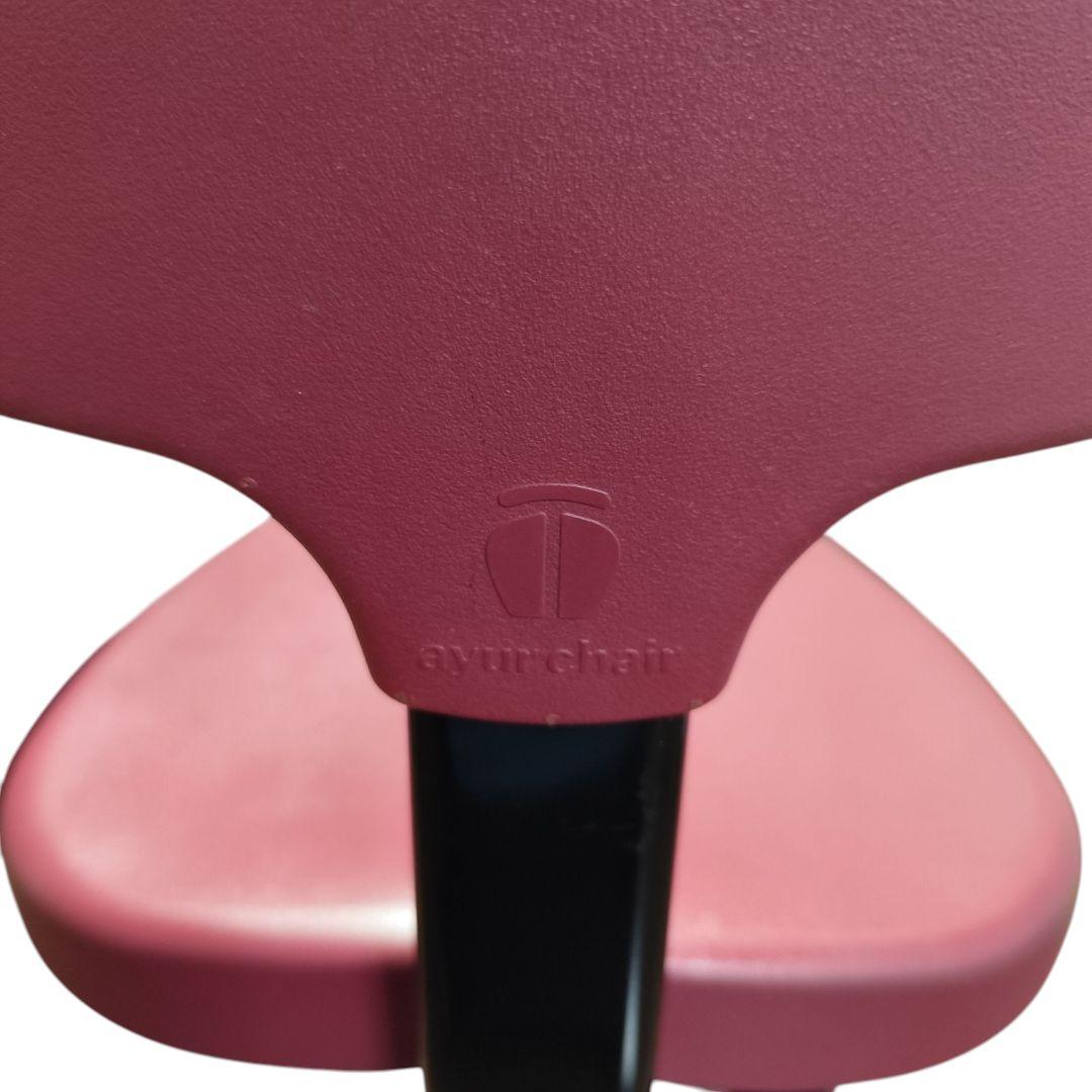 【美品 クッション 足置付】アーユルチェア ルナ 丸ベースタイプ レッド 赤