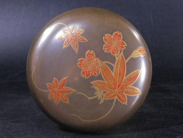 【茶道具　平安　銀地春秋蒔絵　時代香合】