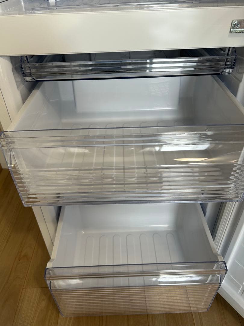 シャープ　ノンフロン冷凍冷蔵庫　SJ-PD28J-W 2023年製