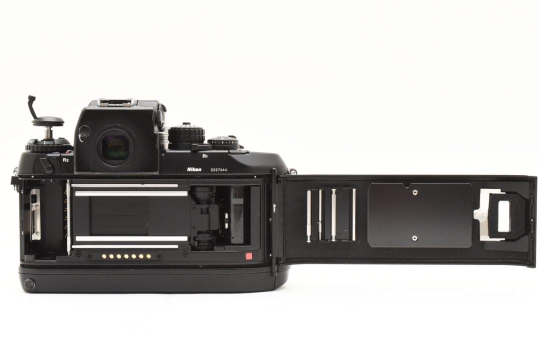 ニコン　Nikon F4 フィルムカメラボディ