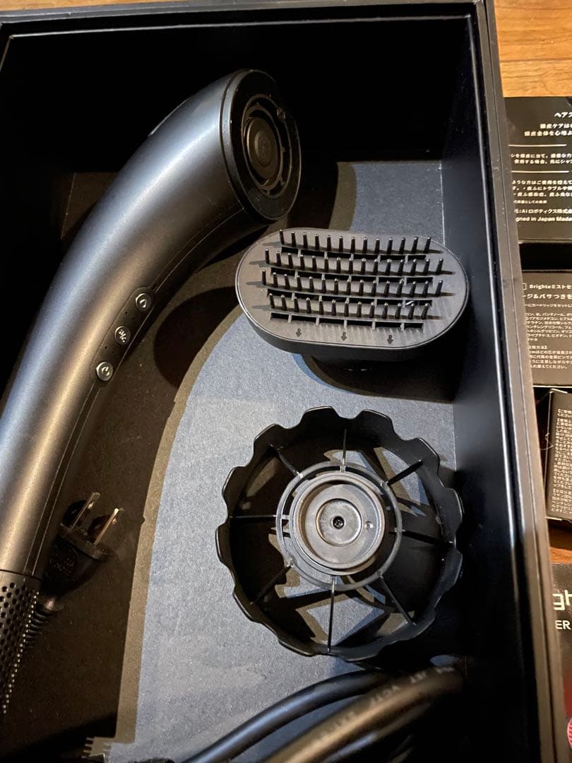 Brighte SHOWER DRYER スカルプブラシ付